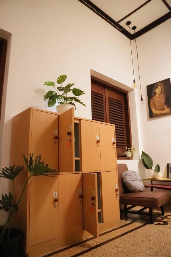 Semeru Hostel Malang (Adults Only) Exterior foto