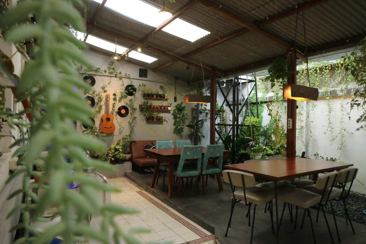 Semeru Hostel Malang (Adults Only) Exterior foto