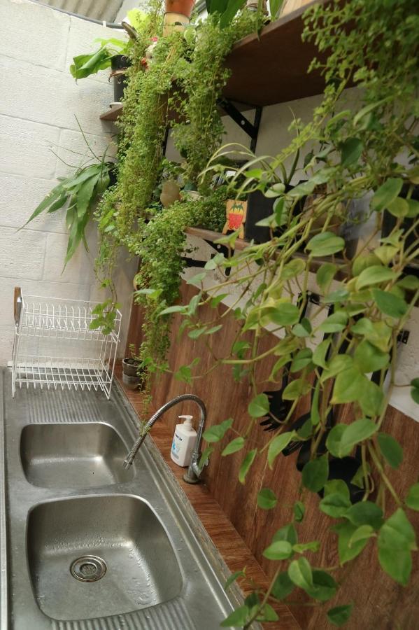 Semeru Hostel Malang (Adults Only) Exterior foto