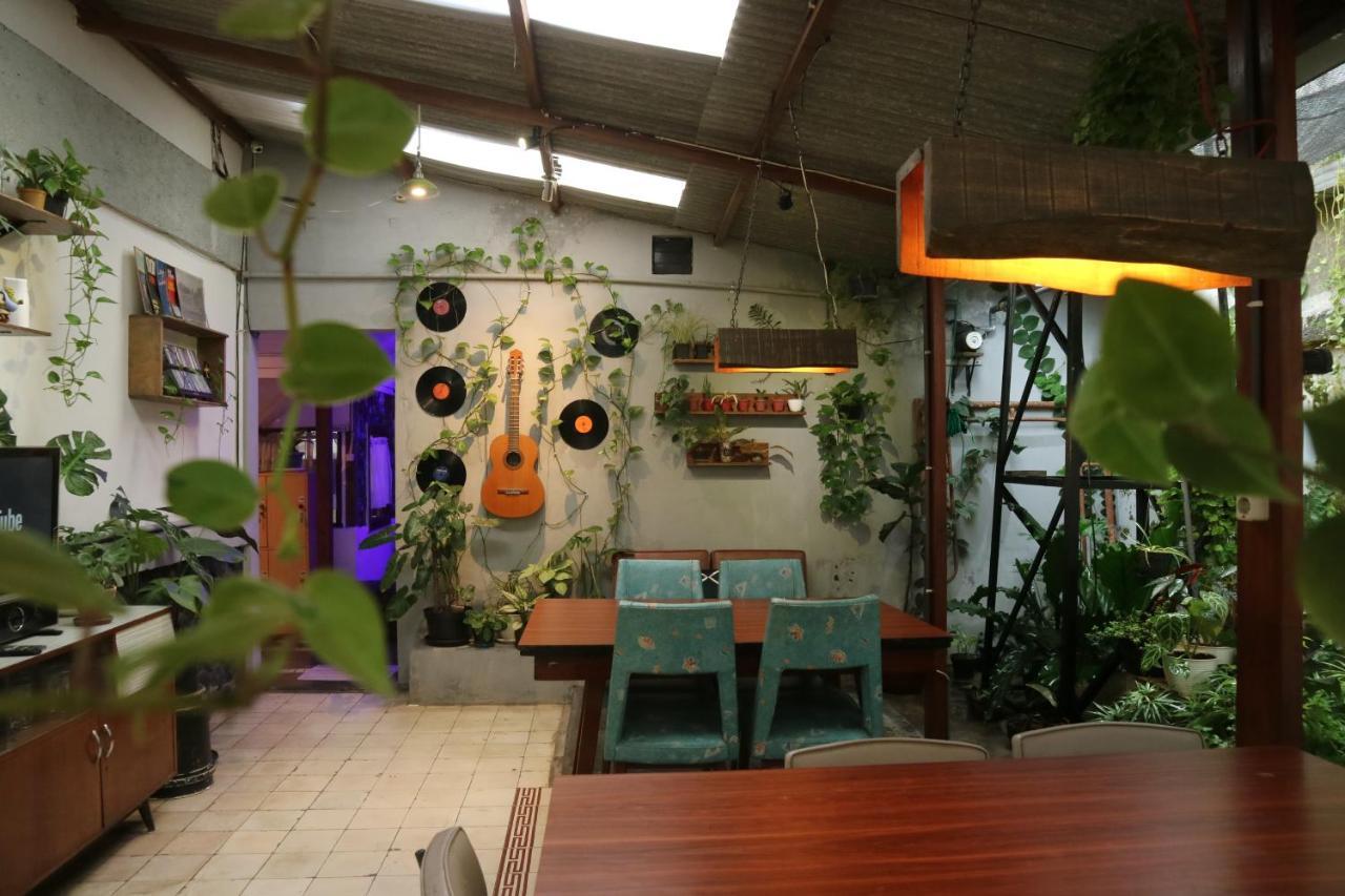 Semeru Hostel Malang (Adults Only) Exterior foto
