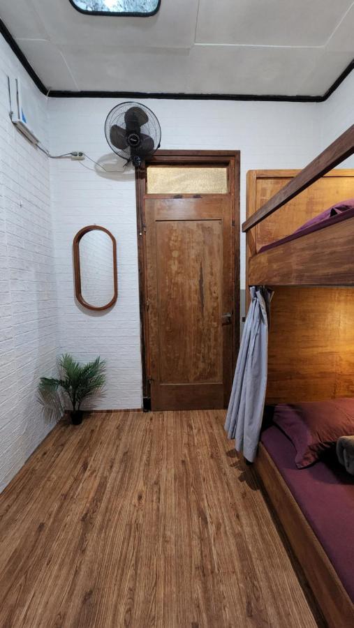 Semeru Hostel Malang (Adults Only) Exterior foto