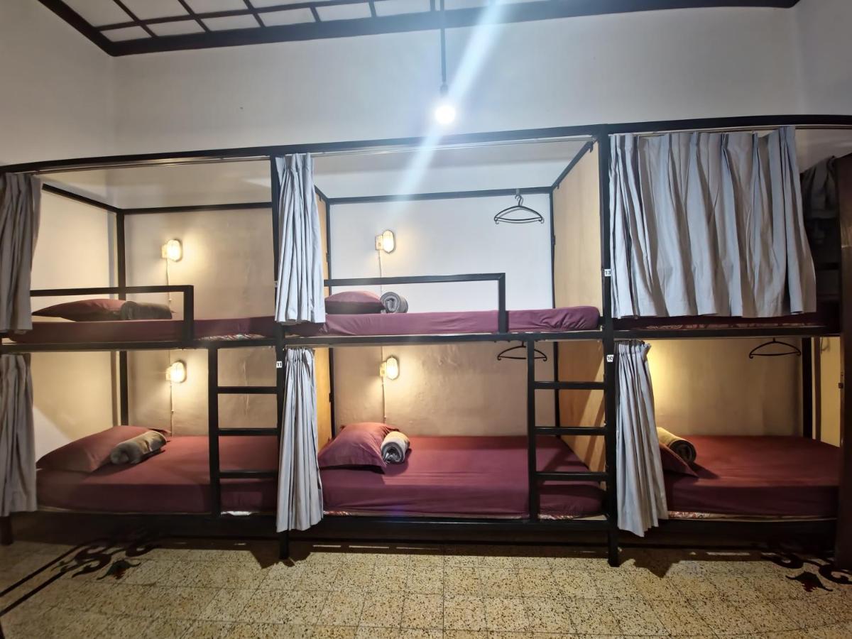 Semeru Hostel Malang (Adults Only) Exterior foto