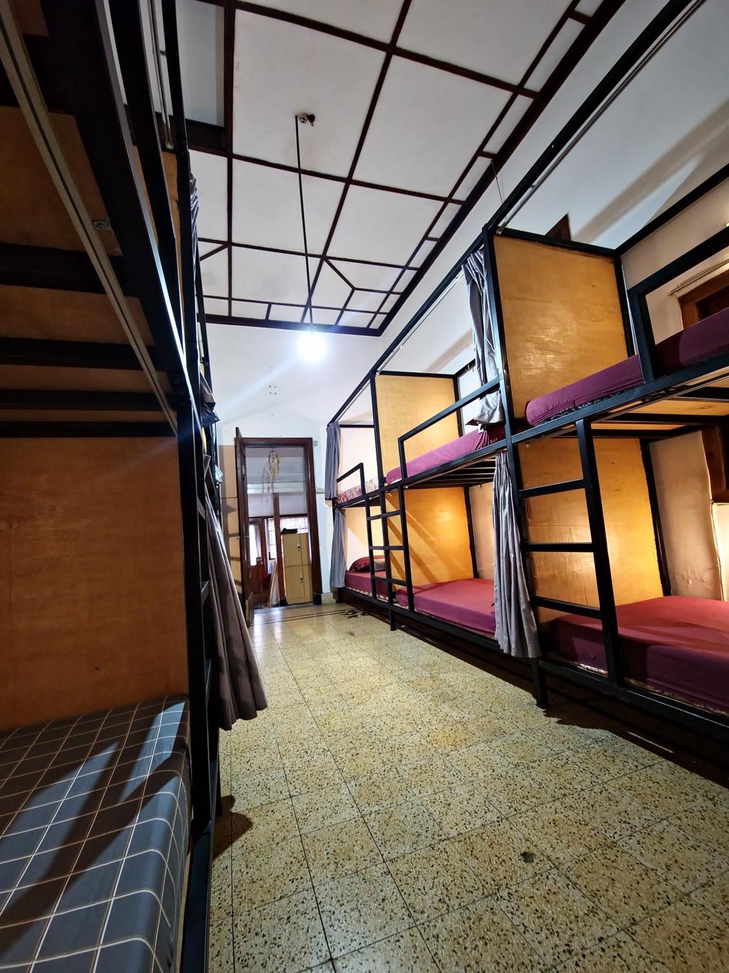 Semeru Hostel Malang (Adults Only) Exterior foto